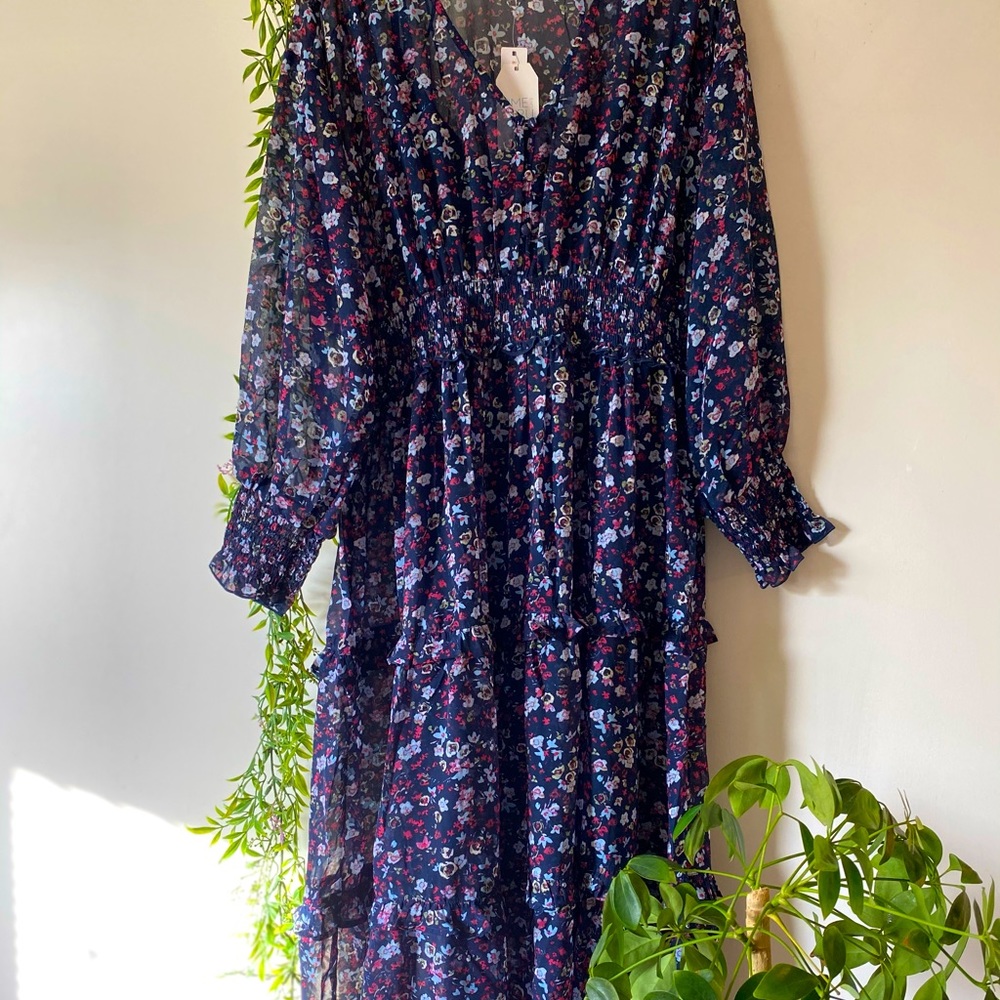 Navy Blue Floral Dress 🫐💙